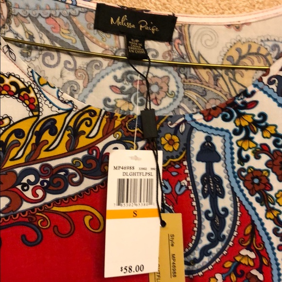 Lovely summer crisp tie side topp in Size S - Picture 3 of 5